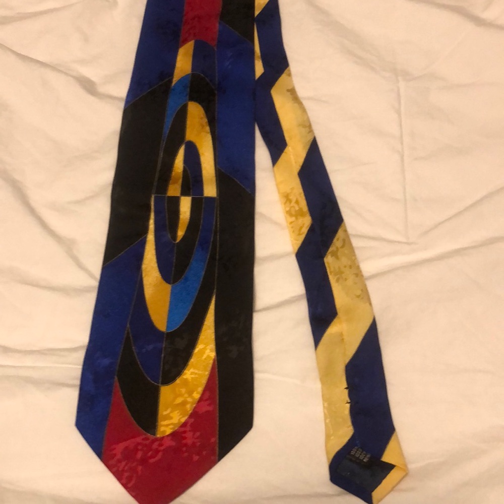 Bachrach 100% silk tie